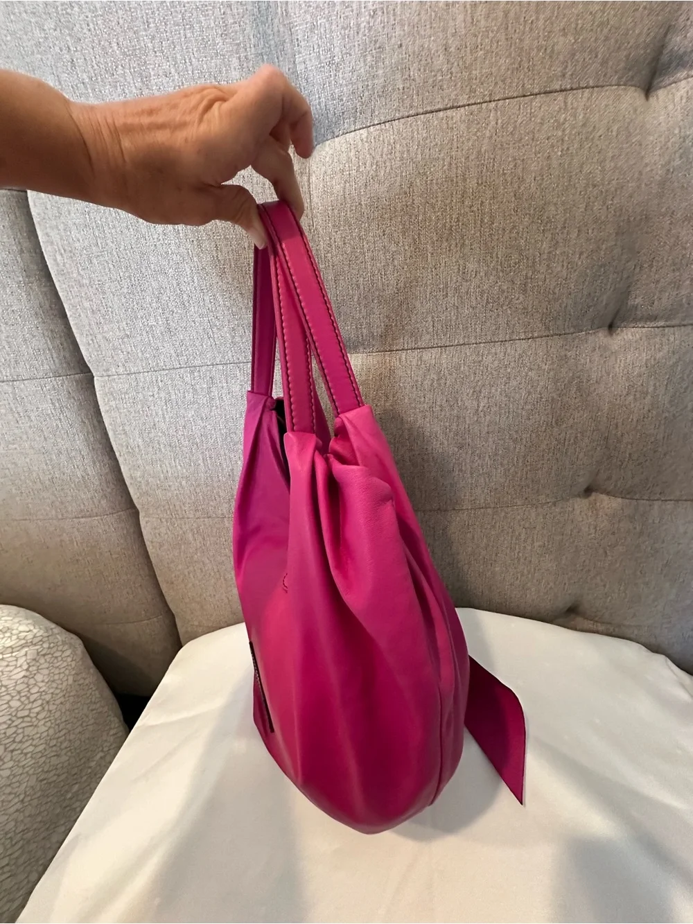 Authentic Valentino Garavani Pink/Fuchsia Shoulder Bag.